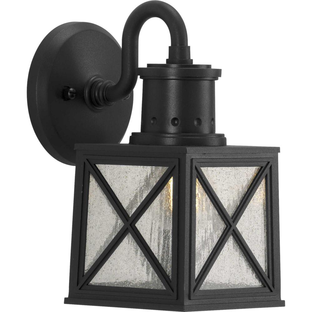 P560163-031 SMALL WALL LANTERN  1-40W BULB