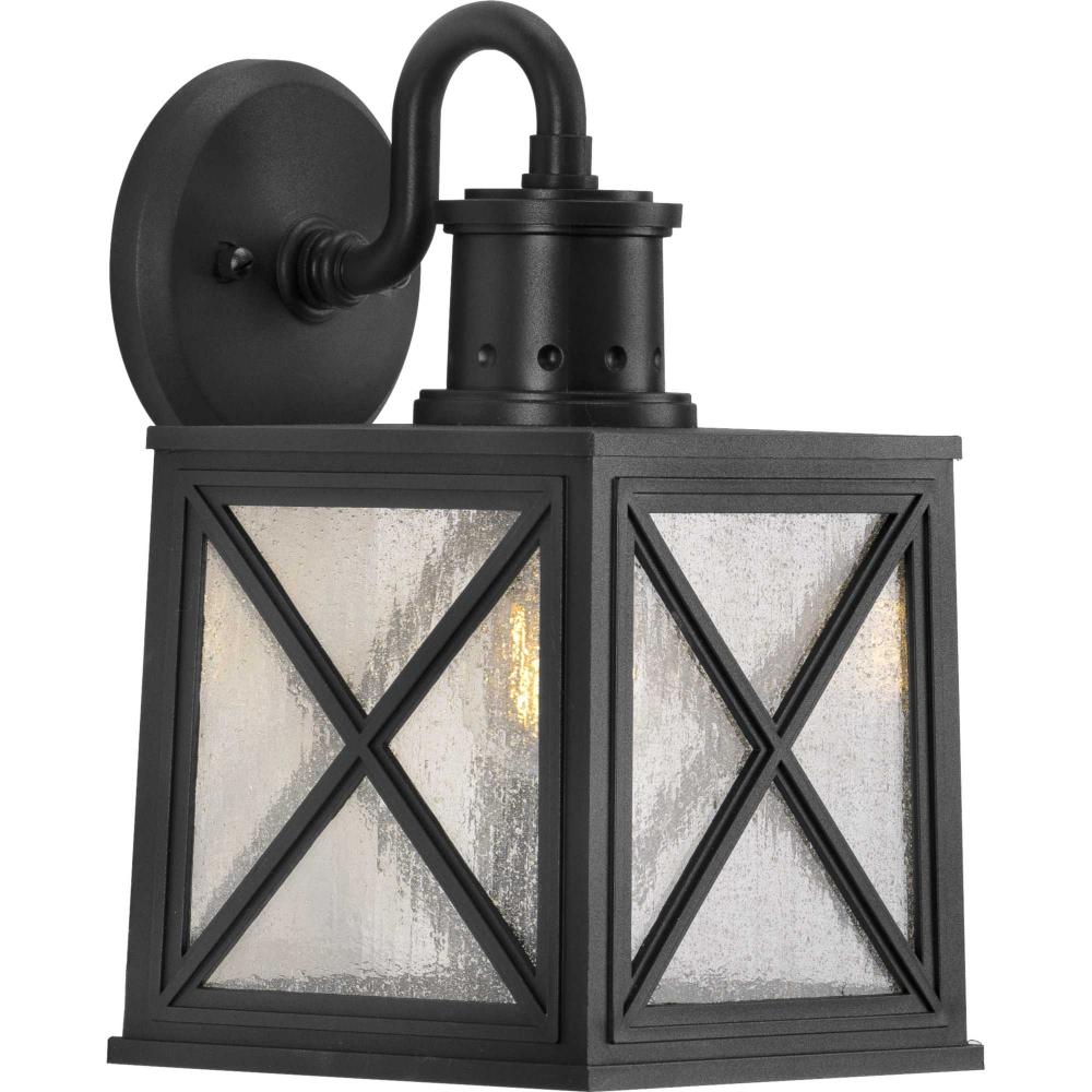 P560164-031 MEDIUM WALL LANTERN 1-60W BULB